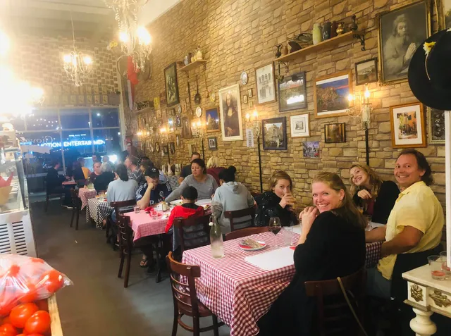 Giovanni's Italian Restaurant & Pizzeria