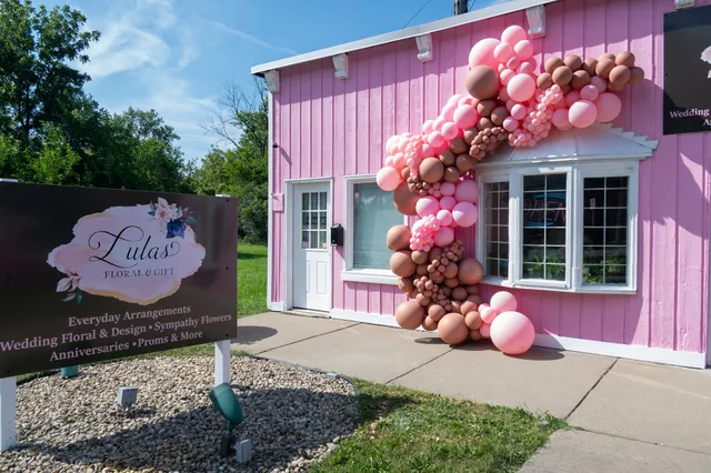 Lulas Floral & Gifts
