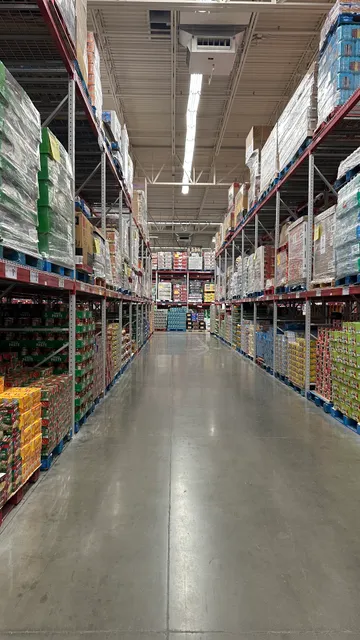 Utica Park Place Shopping Center