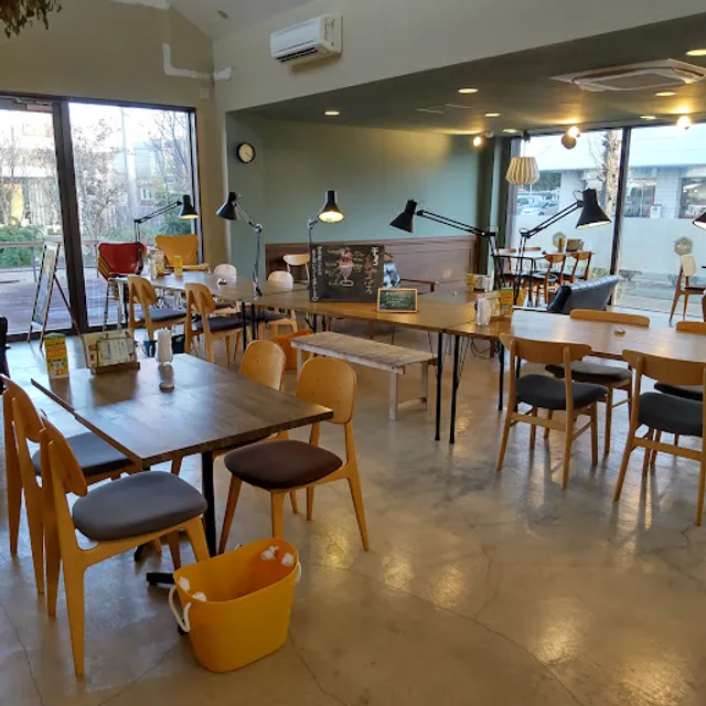 nido by Honey Bee Project