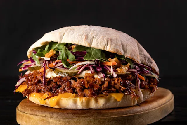 Snatch – pita & snacks (Juodasis kl.)