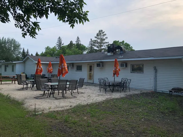 Four Winds Motel & Restaurant