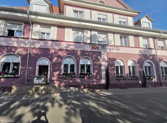 Hotel Neuenburger Hof