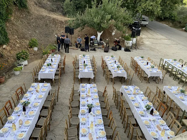 Taverna Temenia Παραδοσιακή Κρητική κουζίνα