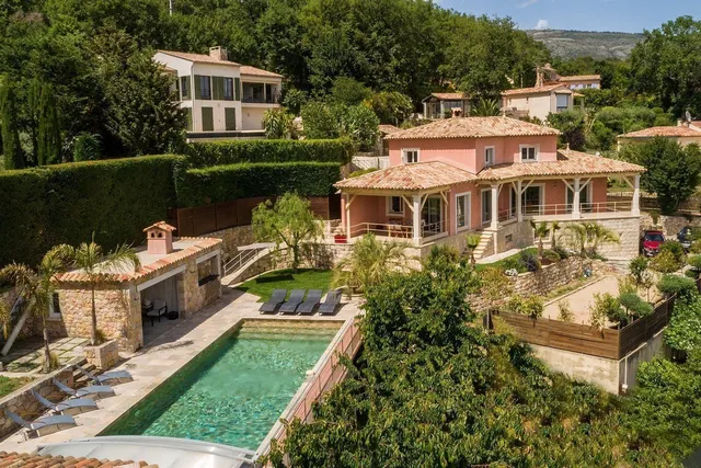Pink Villa, villa Cote d'Azur. Vue mer. Piscine. Air conditionné.