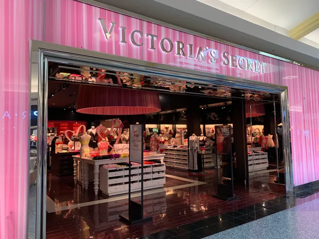 Victoria's Secret & PINK