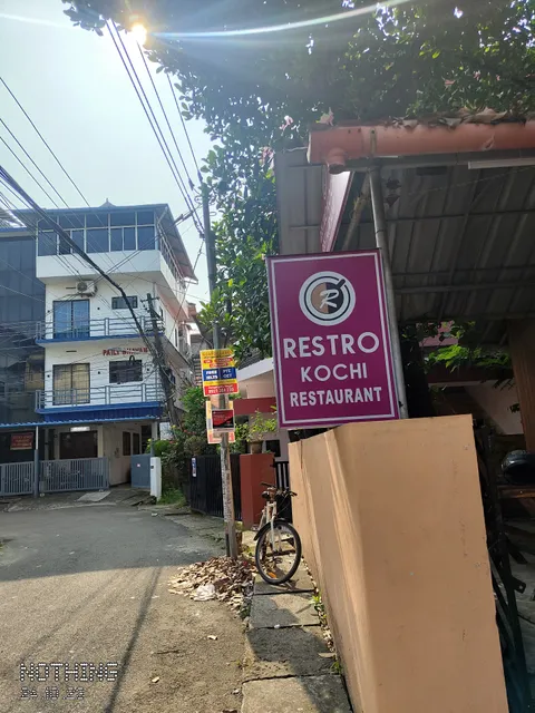 Restro Kochi Restaurant