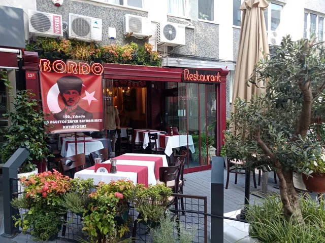 Bordo Eski Dostlar Restaurant