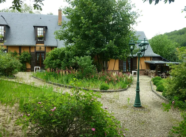 Les Granges Du Bout De La Ville