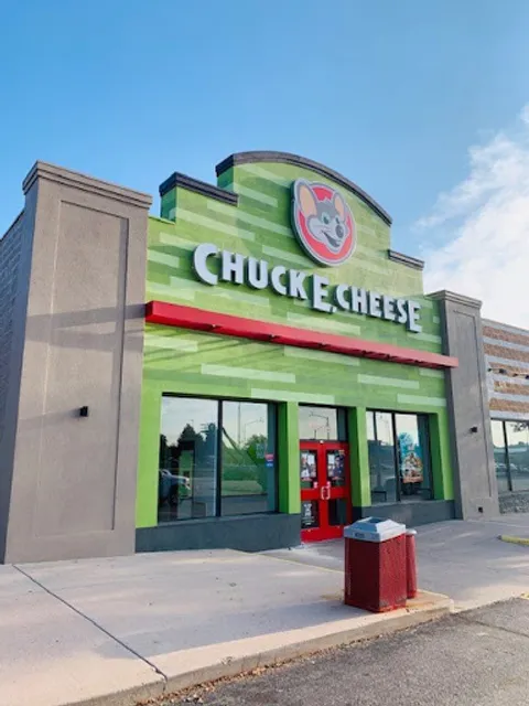 Chuck E. Cheese