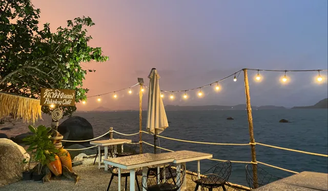 Pakping Café & Restaurant - พักพิง