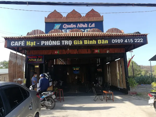 Nhà Lá Coffee khách sạn - Ăn sáng cafe