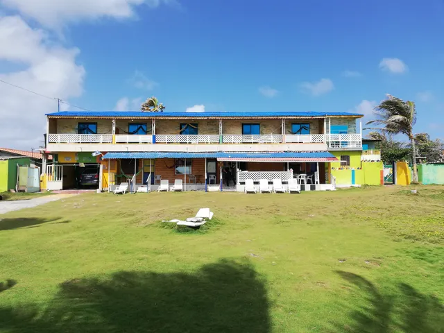 Yellow Moon Guesthouse & Apartments