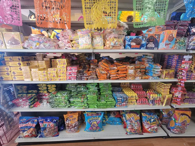 Dulceria Piñata Festival