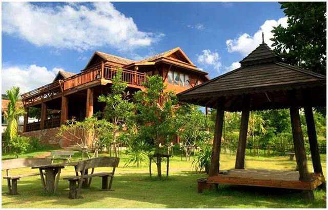 บ้านไม้เพียงเขา