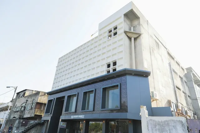 OYO 22671 Raja Ram Havely