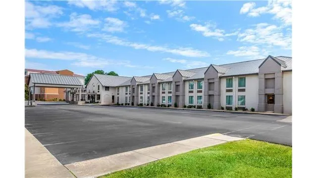 Comfort Inn Petersburg Fort Lee Area