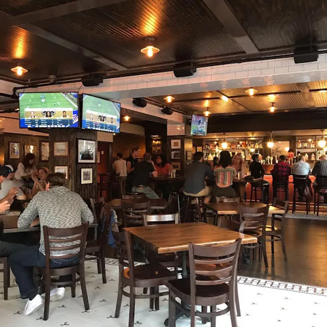 Hilltop Park Alehouse