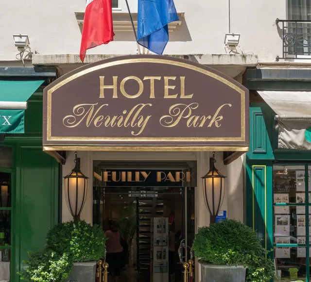 Neuilly Park Hotel