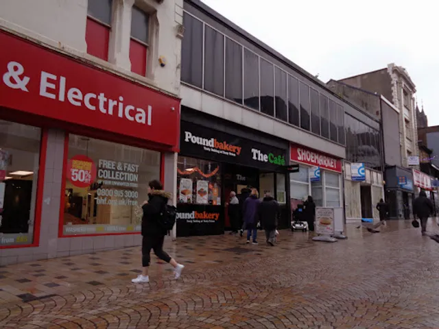 Poundbakery & TheCafé