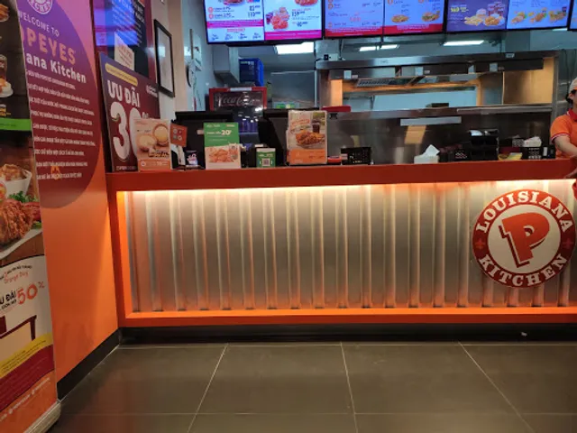 Tung Thien Vuong Popeyes