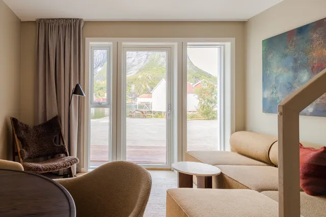 May's Apartments & Maybua