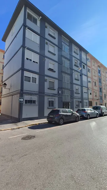 Piso calidad precio junto a la Playa - Zona Hospital