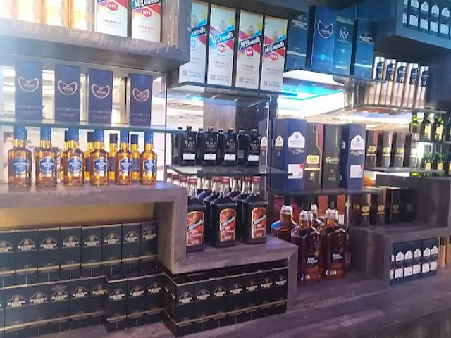 ROYAL INN Family Resto & Bar