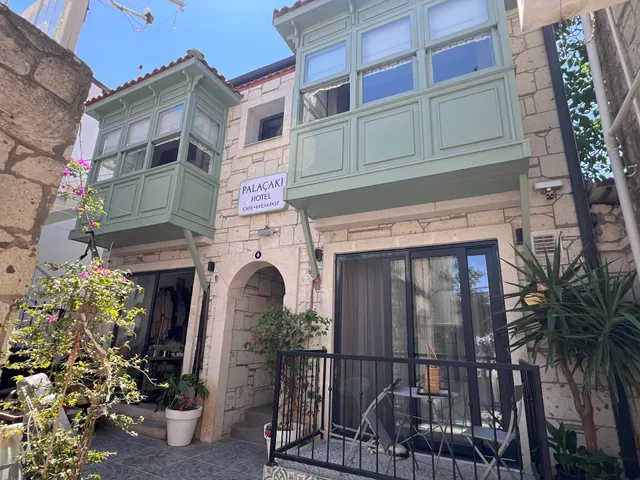 Palaçaki Hotel Cafe Breakfast