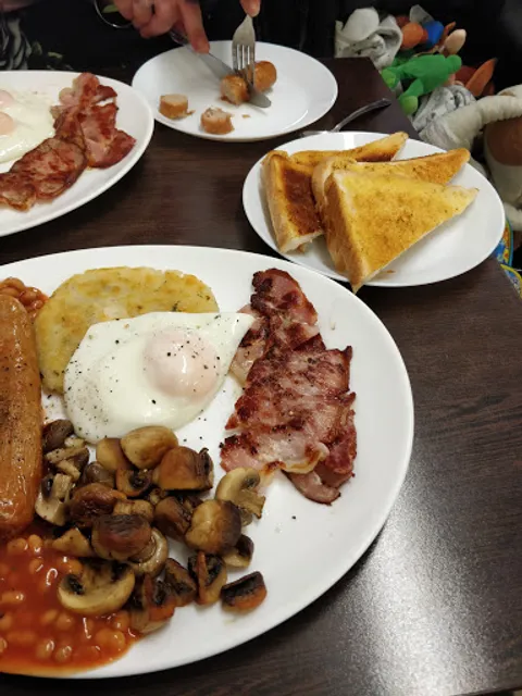 Clarence Restaurant & Cafe