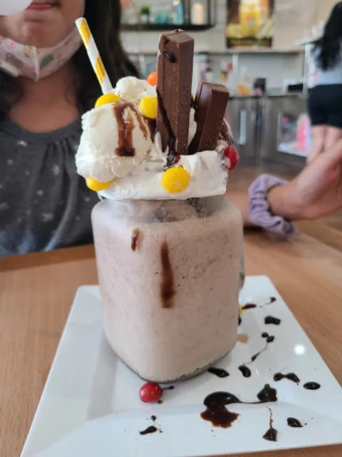 Alpha Dessert Juice Cafe Hillcroft