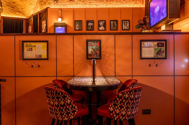 Electric Shuffle London Bridge