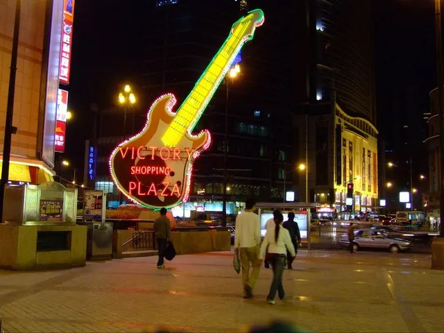 Victory Plaza Corridor