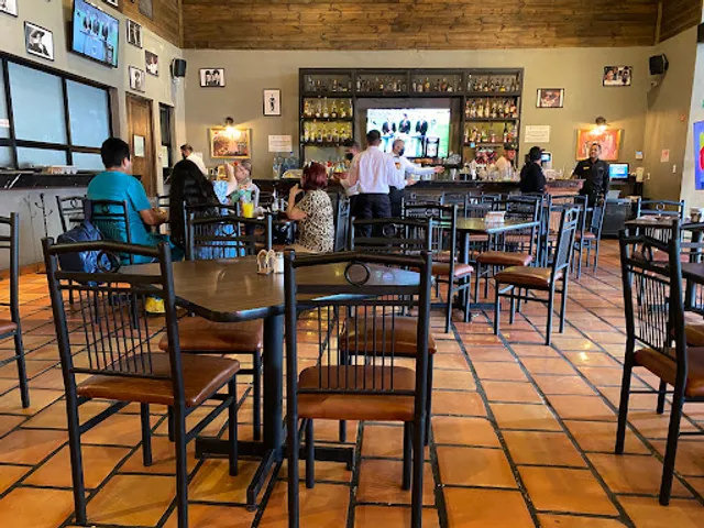 Los Legendarios Paseo de los Leones