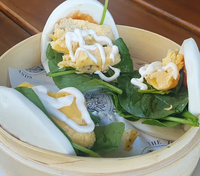 Junction cafe Tondoon Gardens