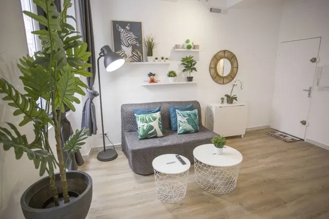 GregBnb - Centre Ancien - T2 Street Art - Wifi