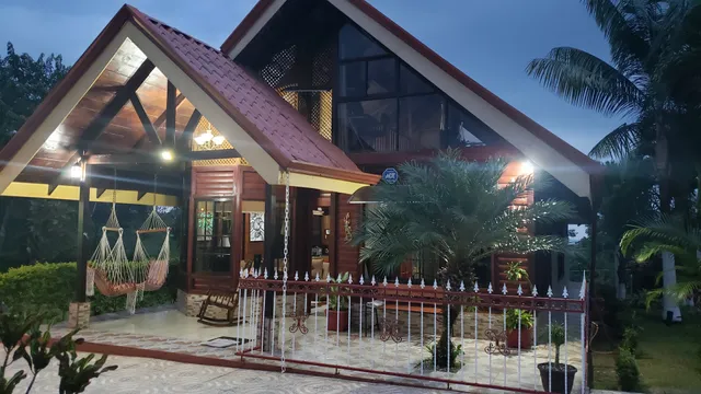 Oropéndola Rain Forest, La Fortuna ( Chachagua)