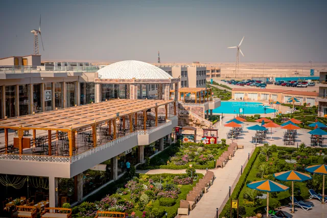 Hawaii Paradise Aqua Park Resort