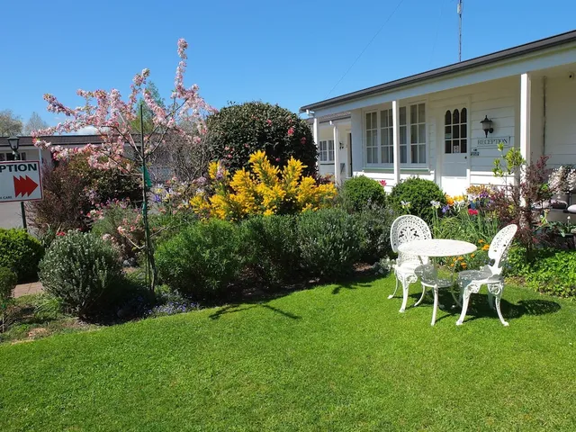 Colonial Court Motel