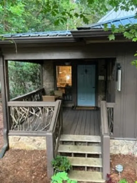 Black Bear Lodge of Sapphire