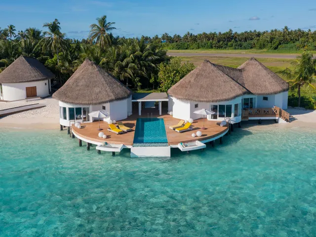 Mercure Maldives Kooddoo Resort