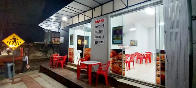 Mari Lanches e bebidas