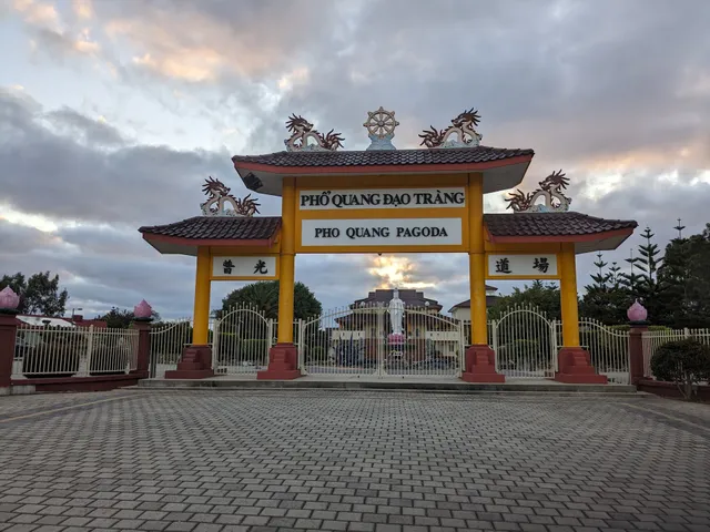 Pho Quang Pagoda