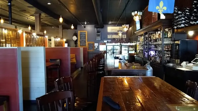 The Landing Restaurant "The Loft @ 530"