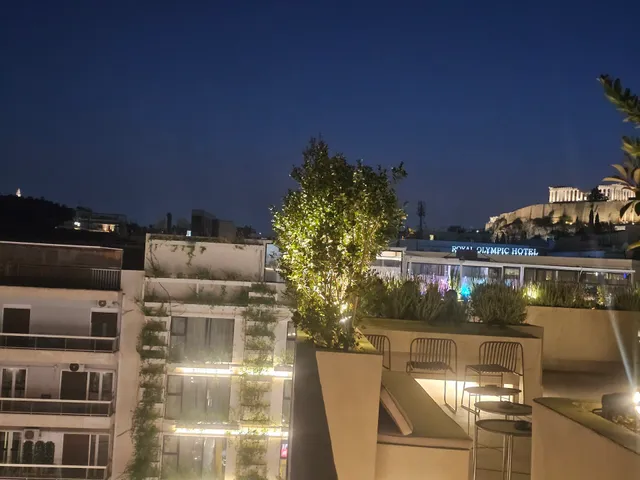 Tay’s hotel - The Dorians