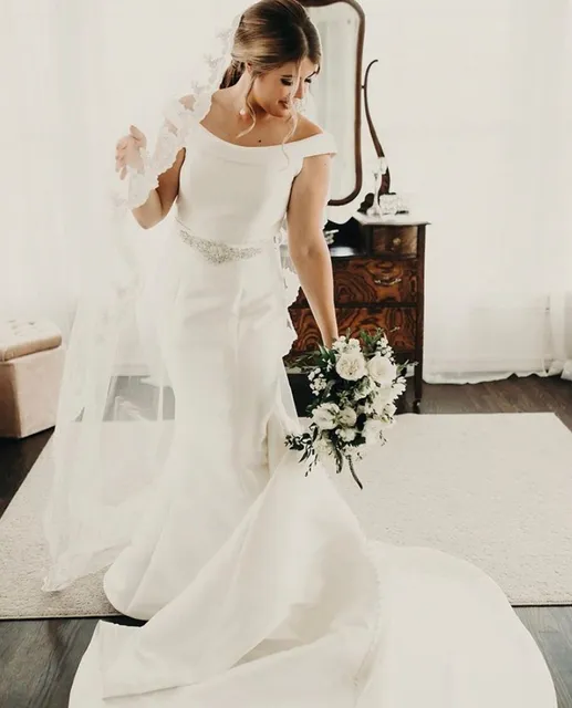 The Wedding Seamstress