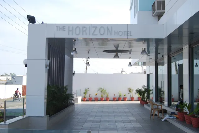 The Horizon Hotel