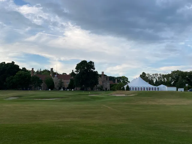 Oakland University Golf & Learning Center