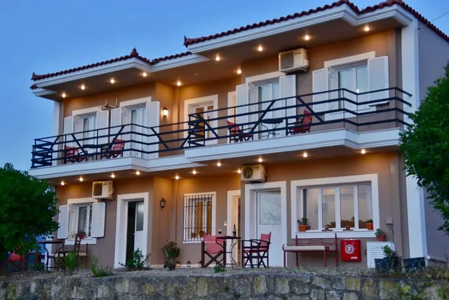 Anemomylos Apartments