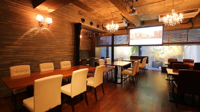 Bar e Trattoria QUATTRO